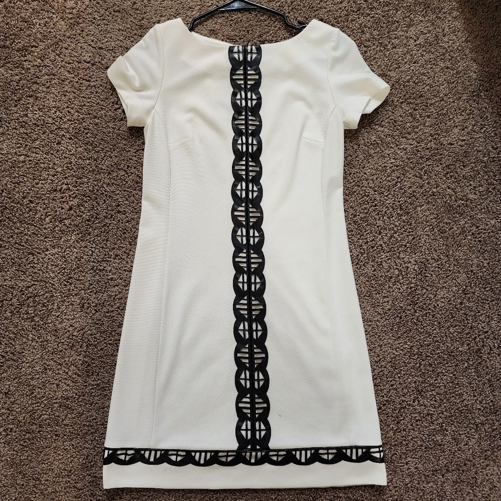 Donna Morgan White Sheath Dress with Black Trim Summer Spring Sophisticated